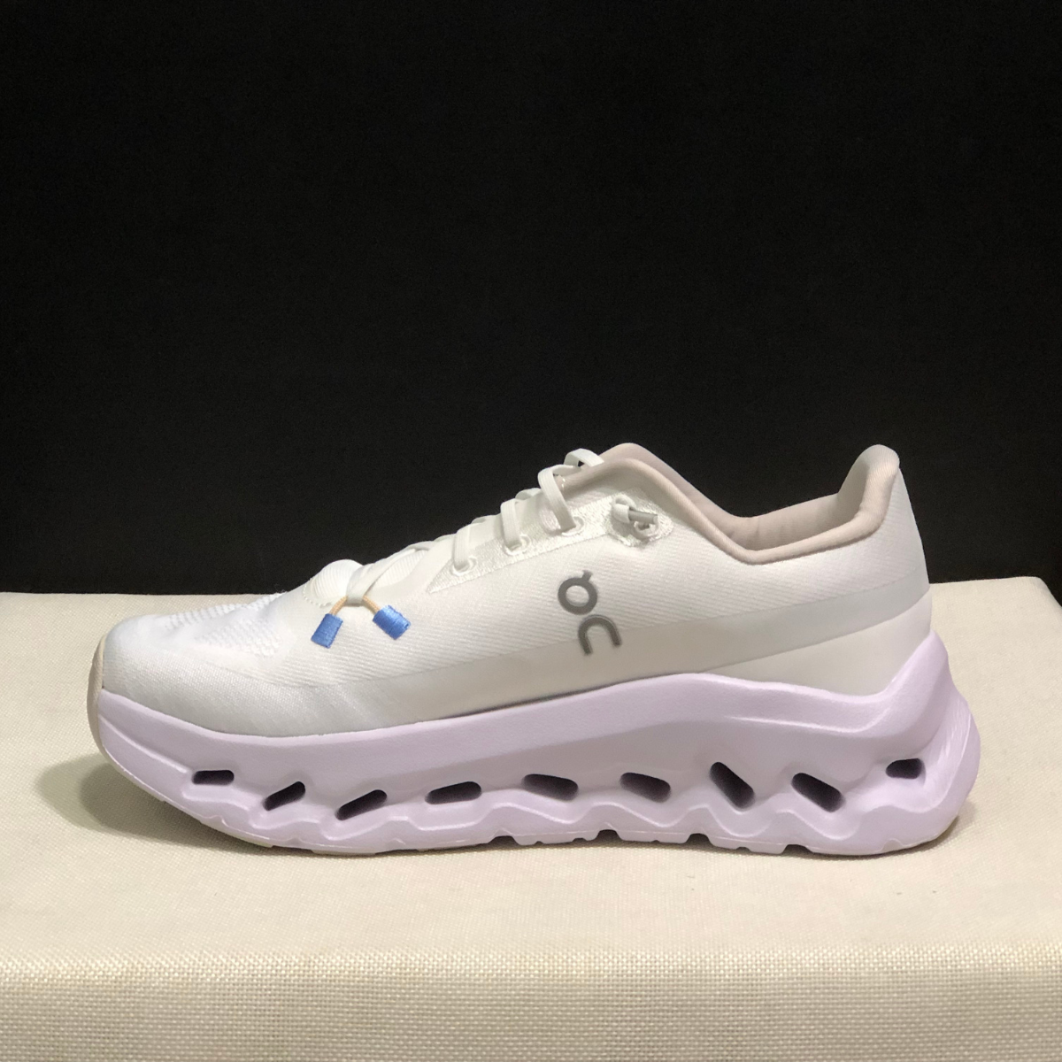 Cloudtilt - Beige Purple