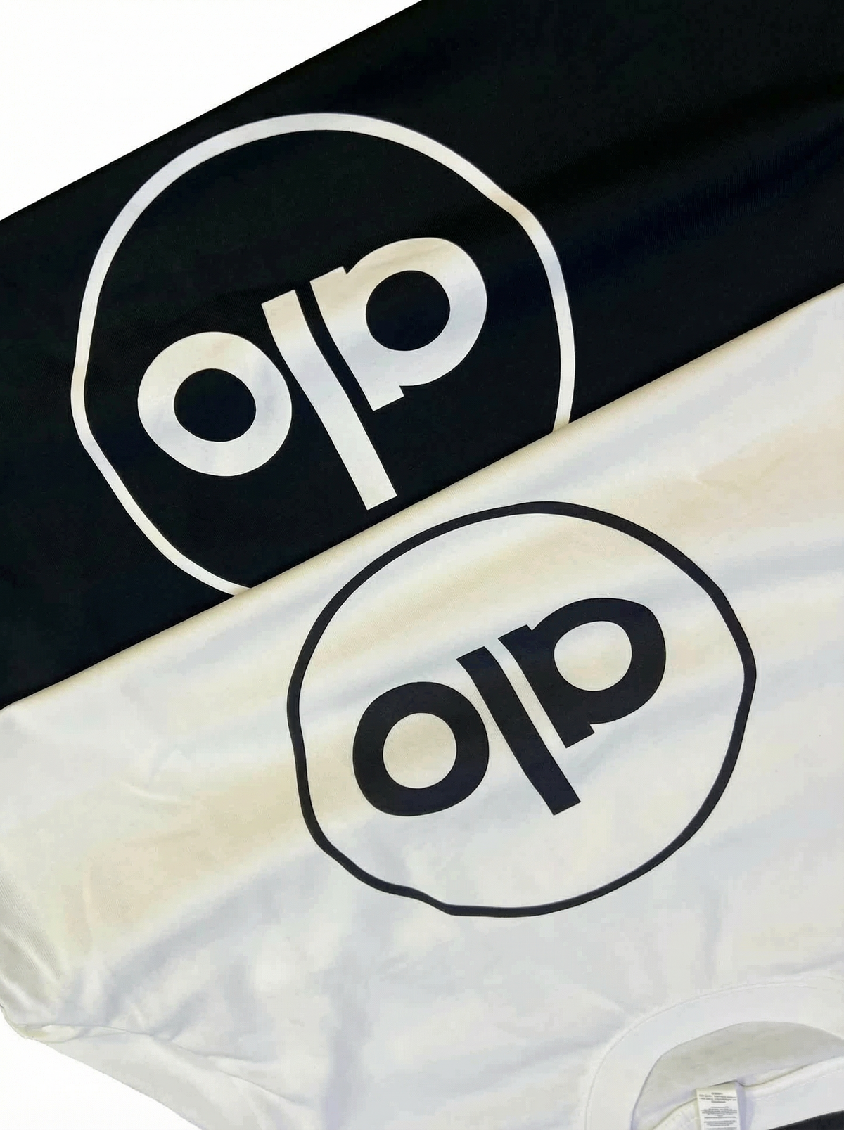 Alo T-Shirt Circle